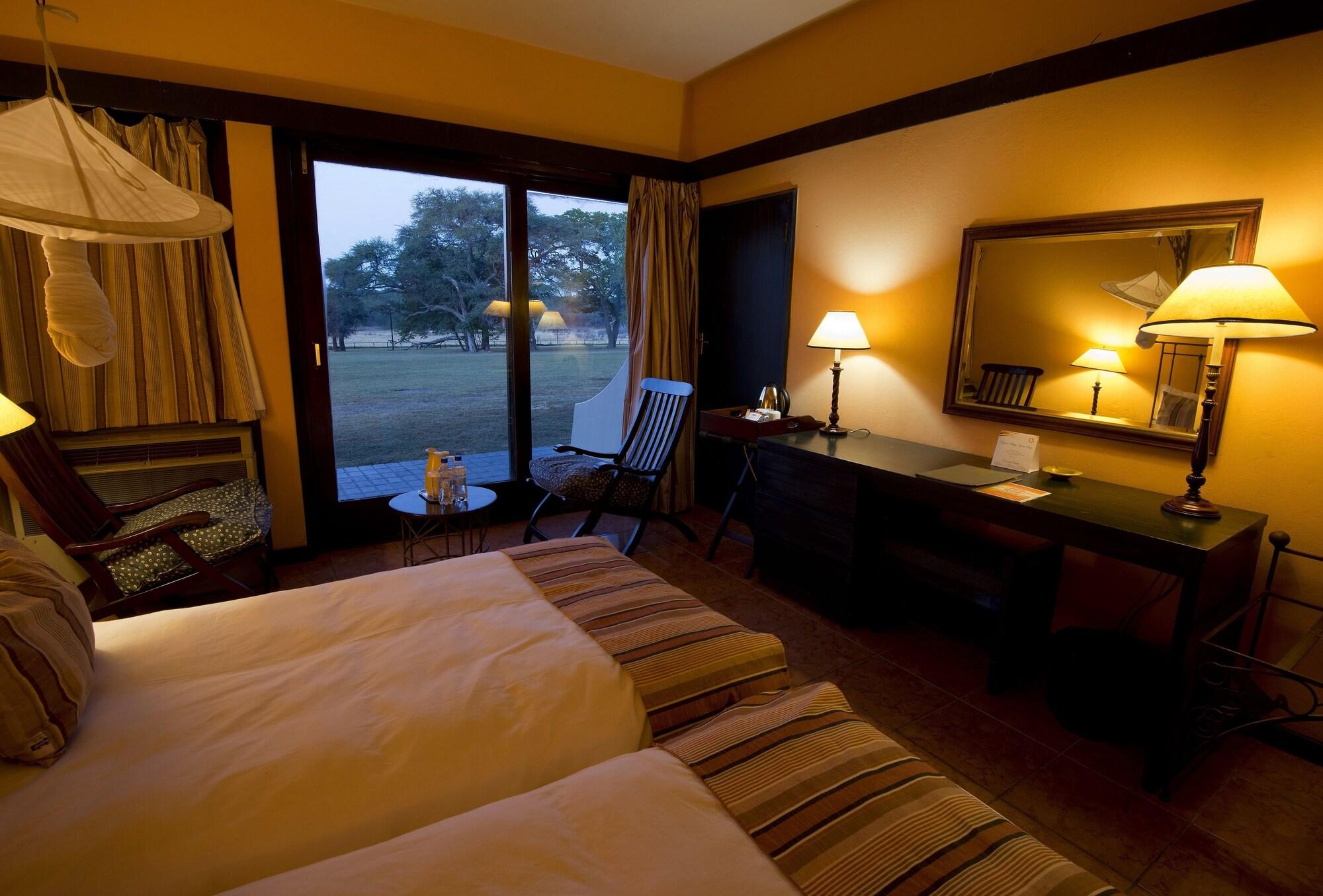 Hwange Safari Lodge Dete Esterno foto