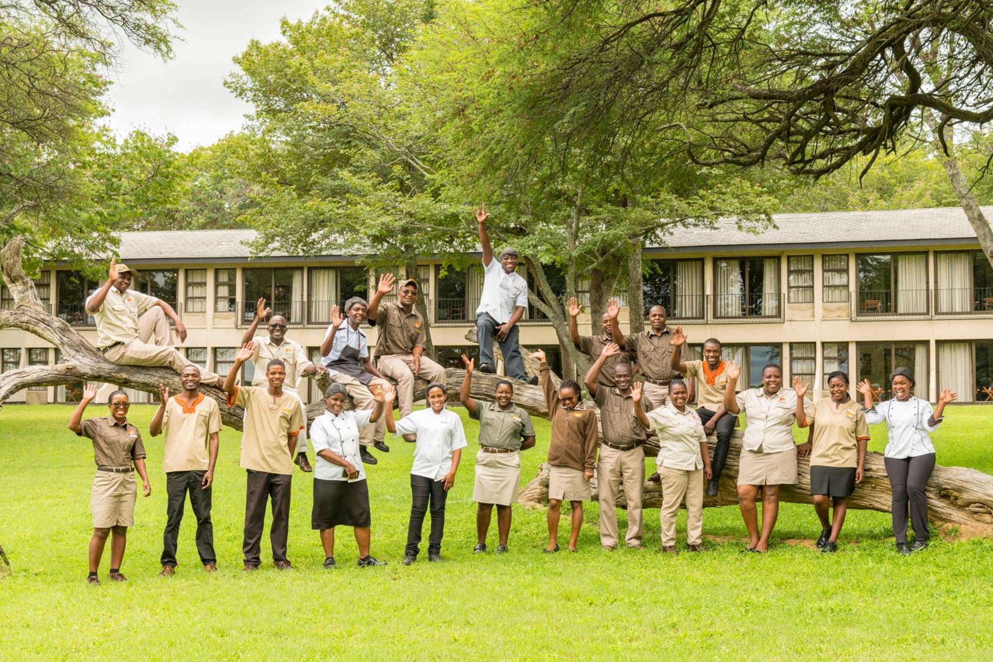 Hwange Safari Lodge Dete Esterno foto