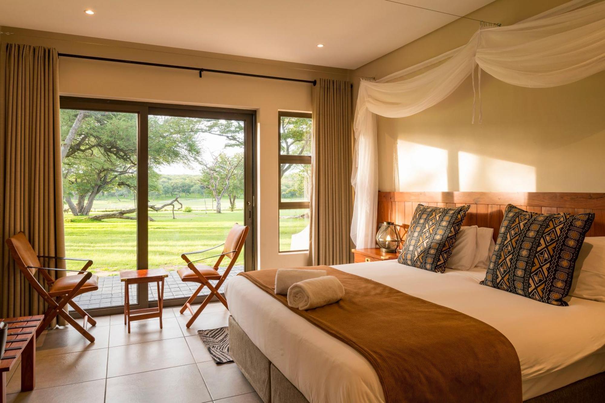 Hwange Safari Lodge Dete Esterno foto