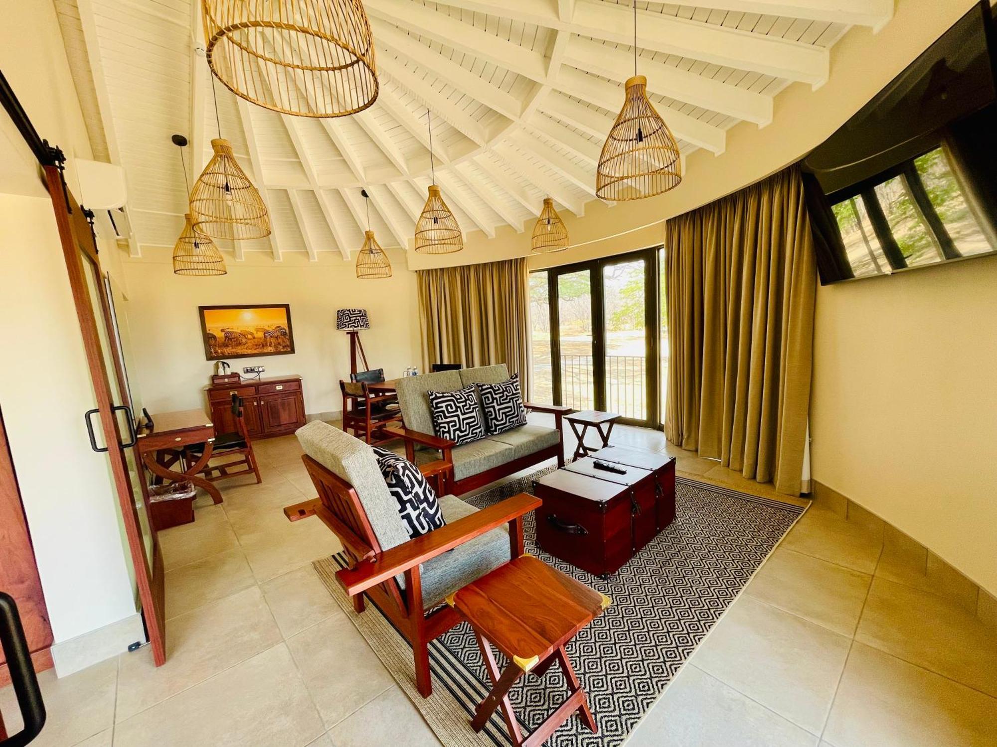 Hwange Safari Lodge Dete Esterno foto