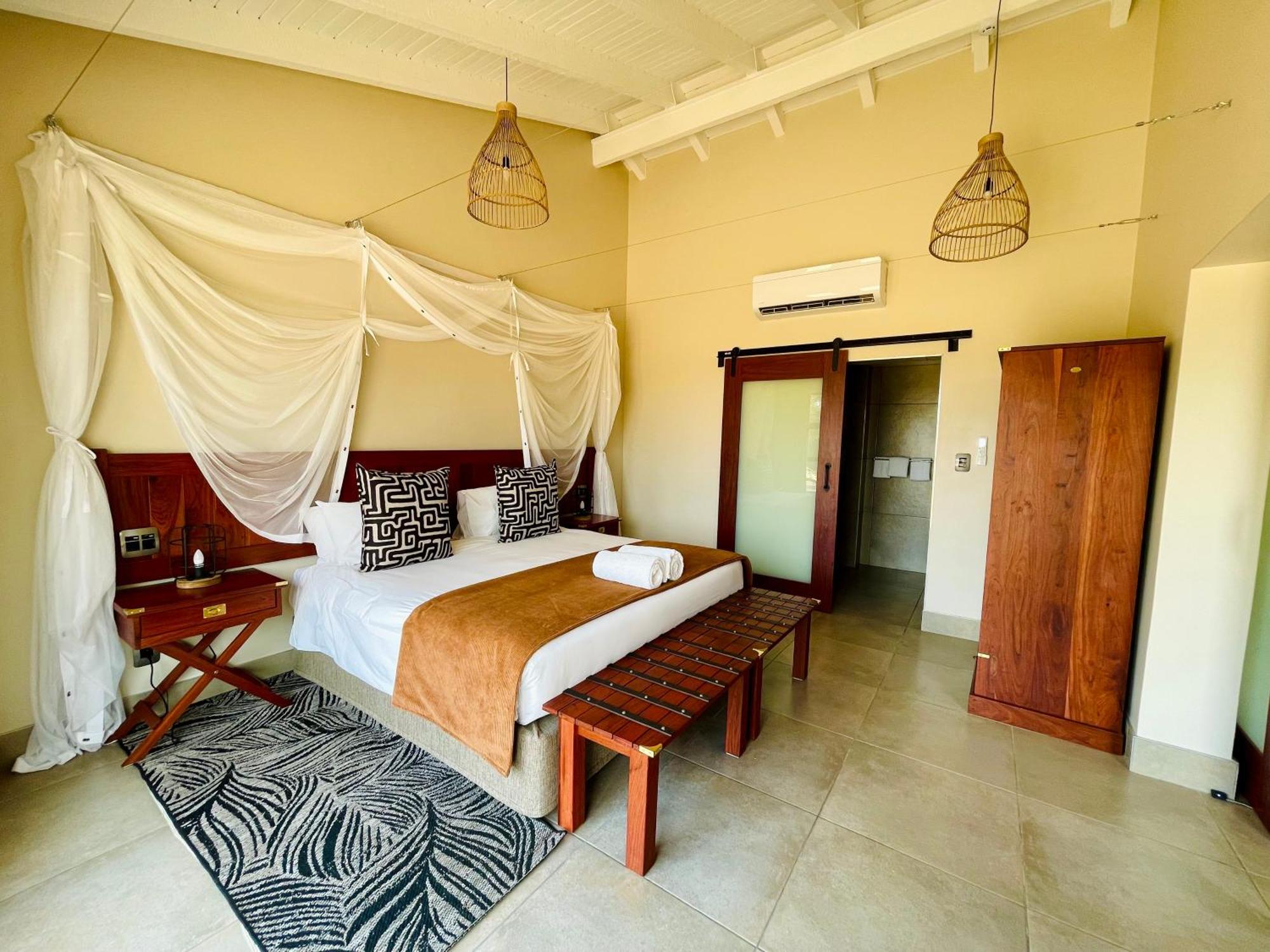 Hwange Safari Lodge Dete Esterno foto