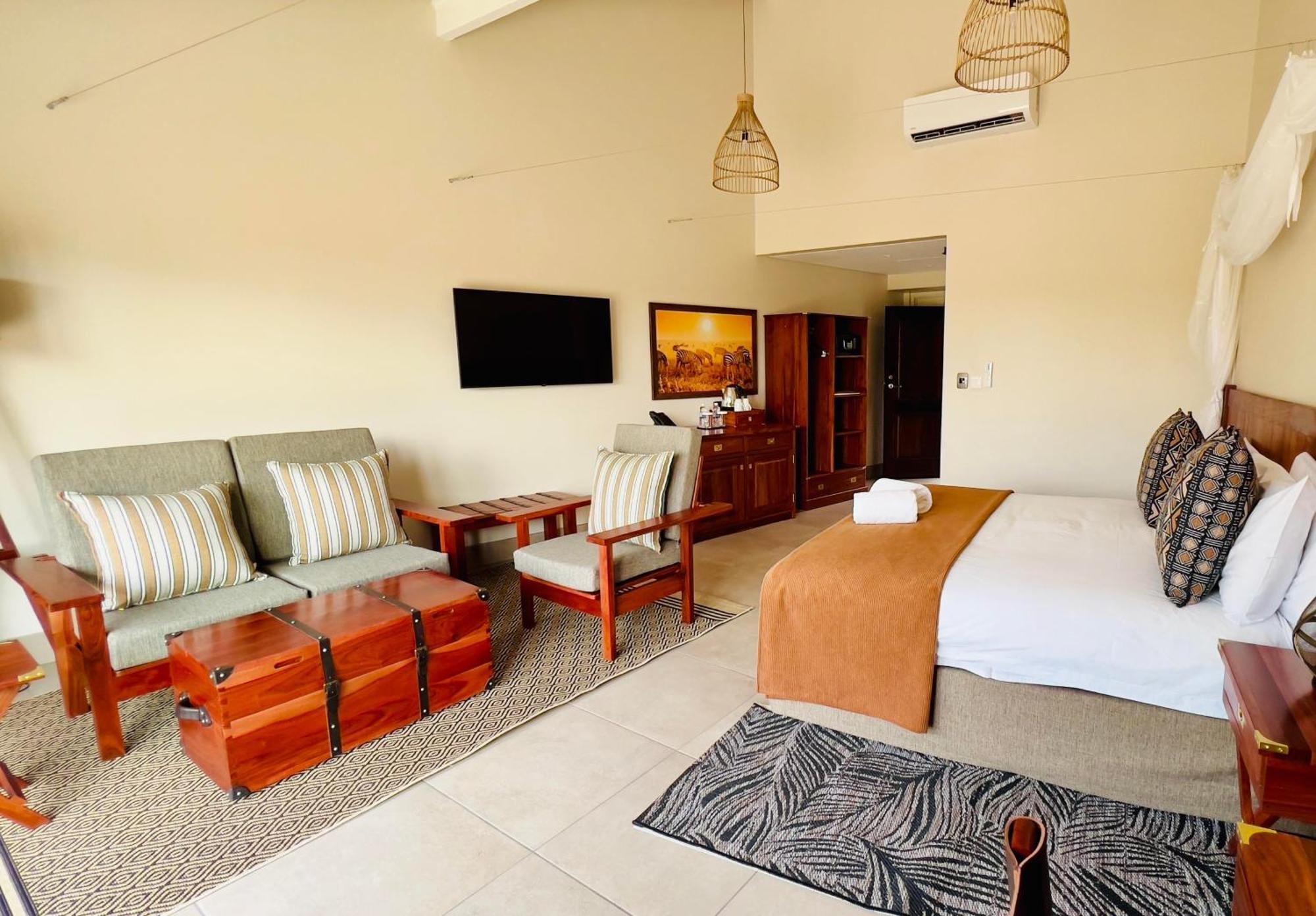 Hwange Safari Lodge Dete Esterno foto